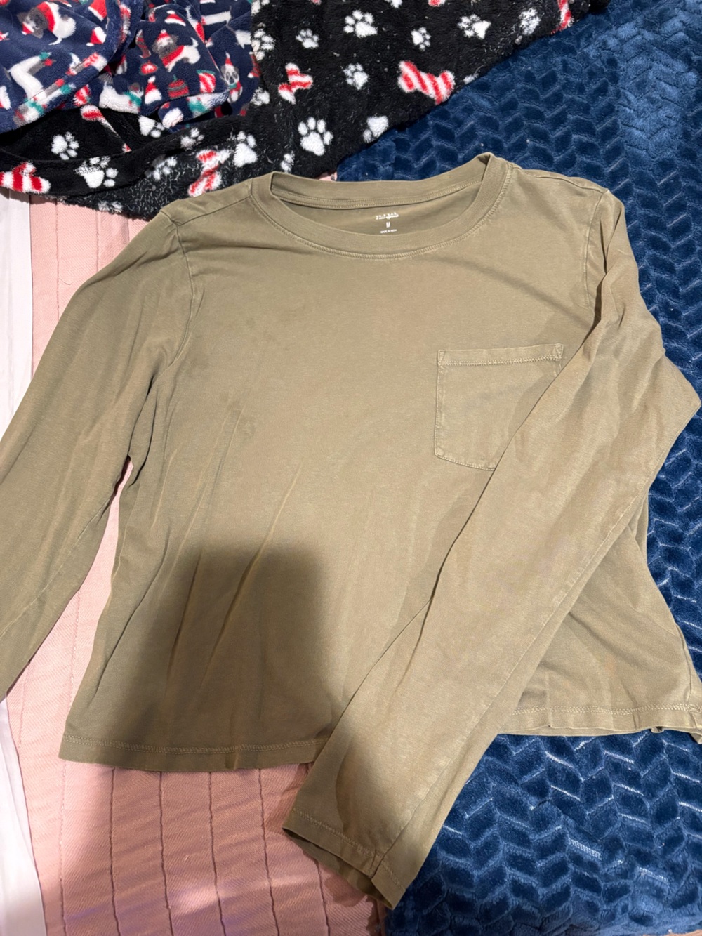 a.n.a Olive Green Long-Sleeve Pocket Tee